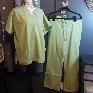 Cherokee Light Green Scrub Set